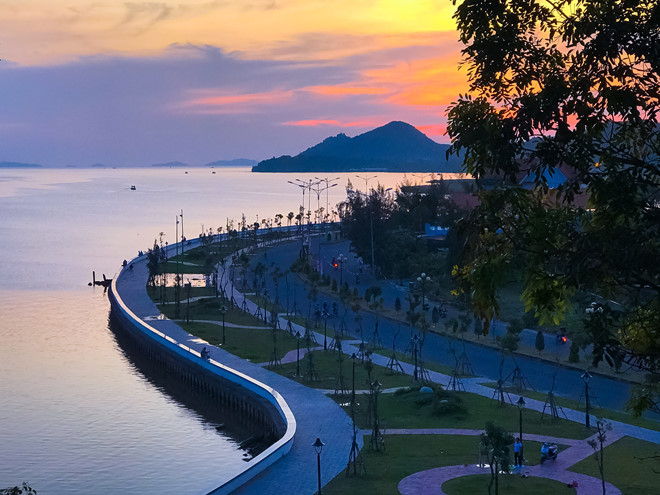Hướng dẫn kinh nghiệm du lịch bụi Hà Tiên siêu tiết kiệm - Vé tàu Kiên Giang - Đại lý vé tàu cao tốc Phú Quốc Express